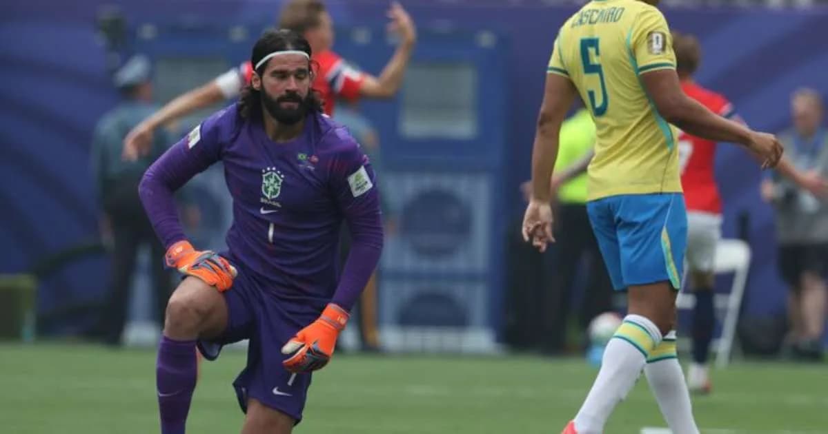 Alisson quer Copa de 2030, mas tem rivais mais jovens