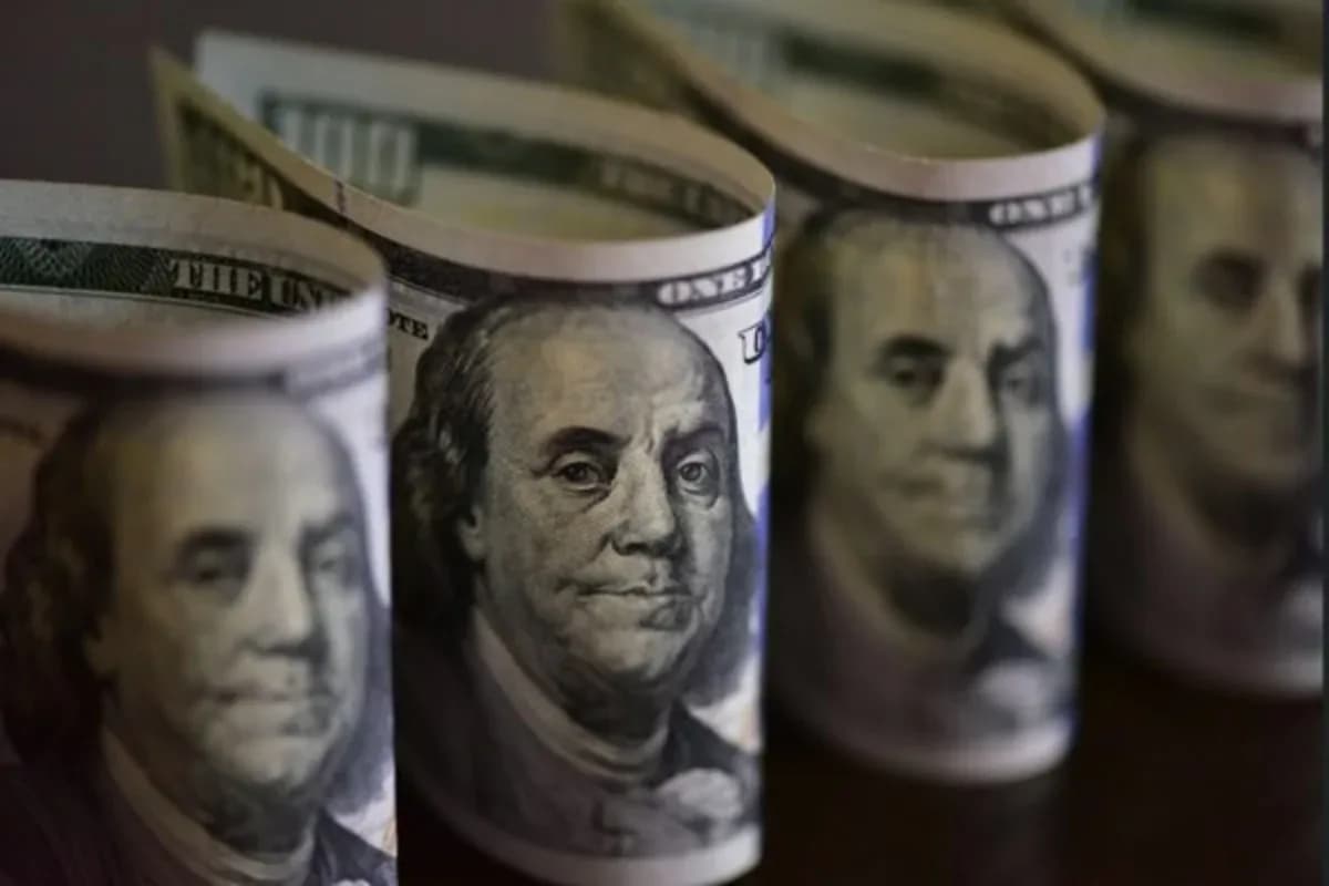 Bolsa tem 9ª queda com dólar em alta: o que está acontecendo?