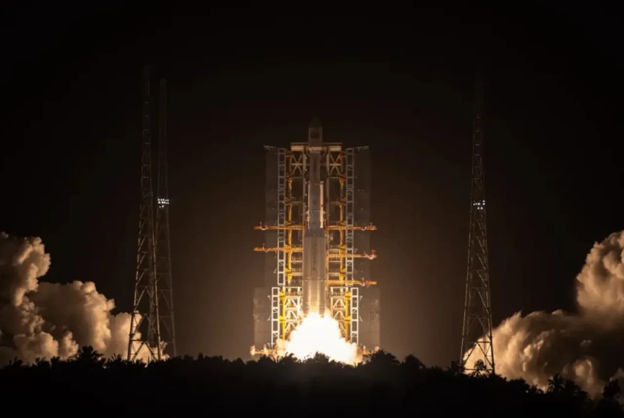 Long March 7A explode com satélite chinês 85s após decolar