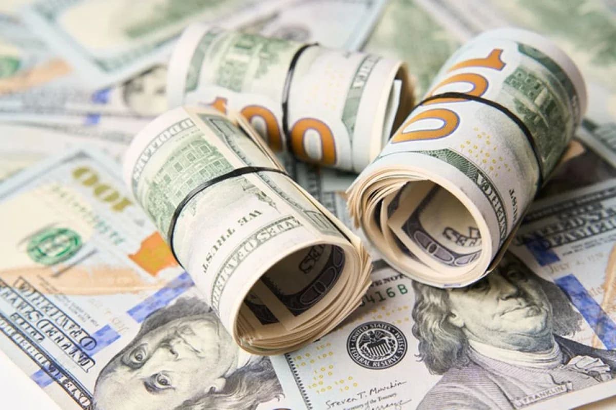 dólar sobe a R$ 5,0790 e petróleo pressiona mercados com tarifas e Fed