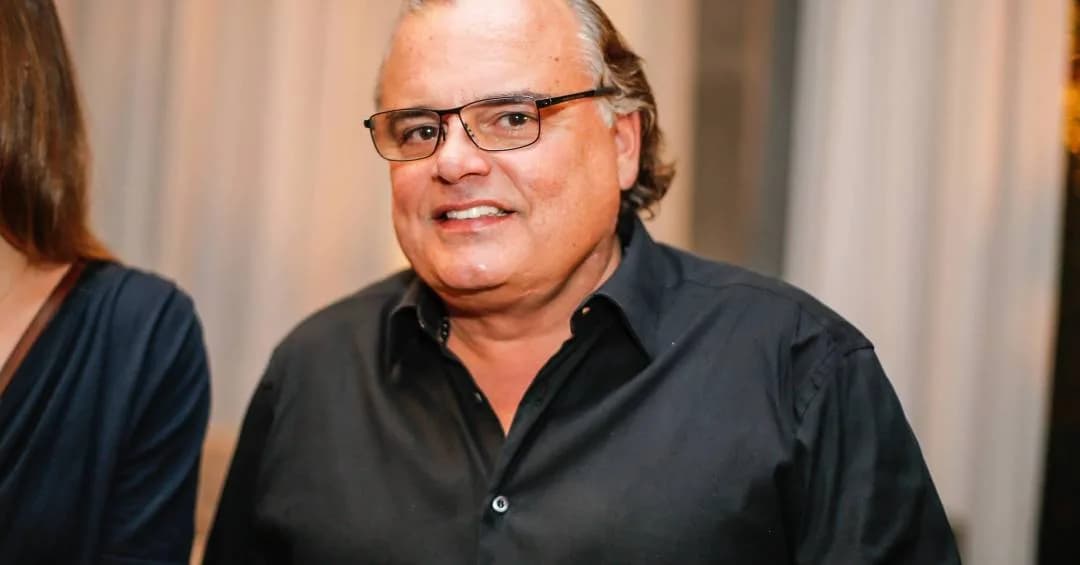 Justiça extingue processo de Helcius Pitanguy por decadência