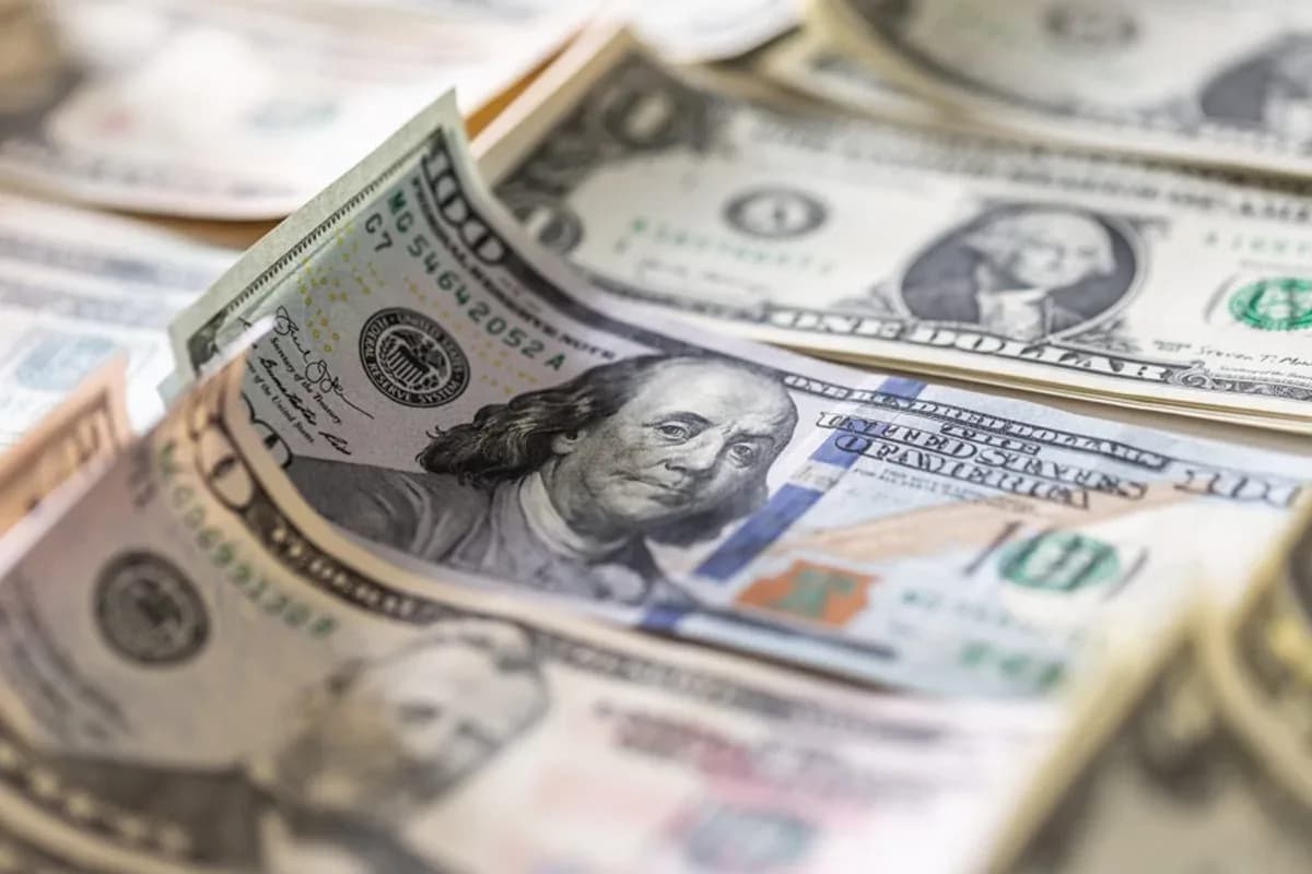 Dólar fecha em alta a R$ 5,11 e petróleo dispara com crise EUA-Irã