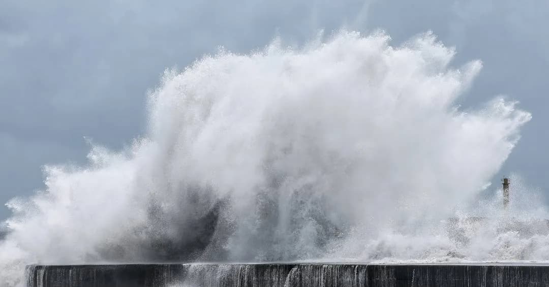 Tufão Bavi: ventos de até 162 km/h e evacuação de 2.000 em Taiwan