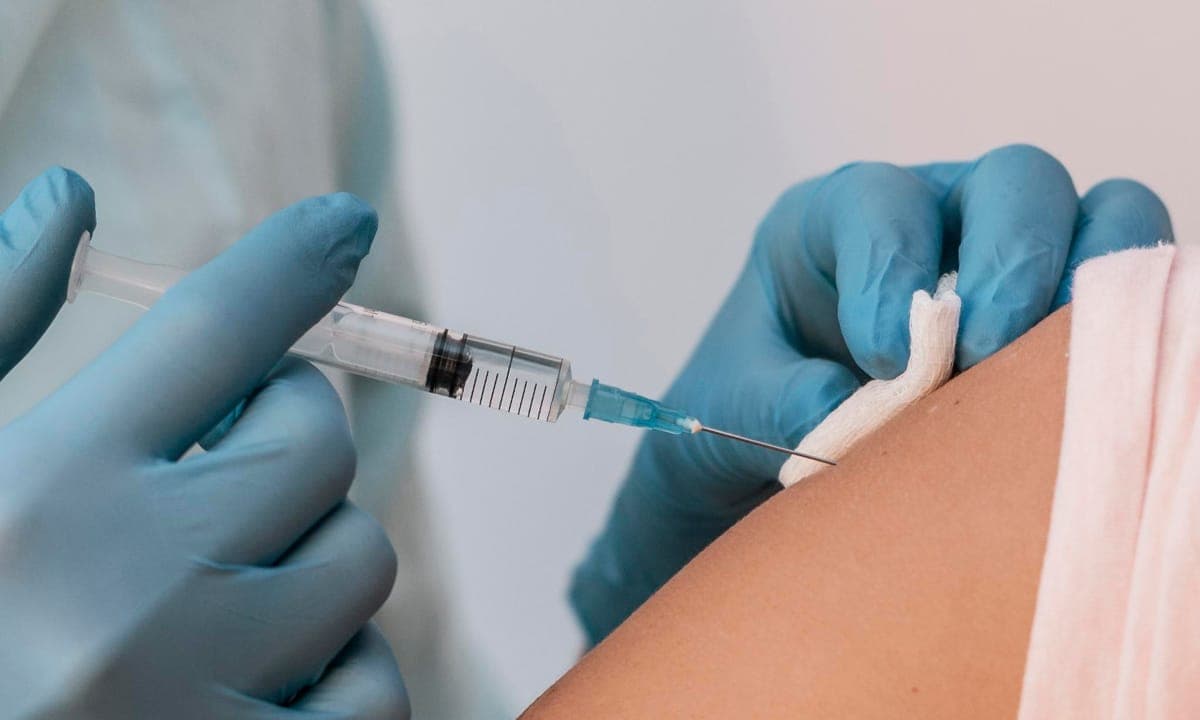 Vacina contra herpes-zóster corta 20% do risco de demência em idosos