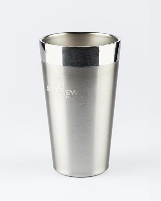 Copo Stanley Stay Chill 473 ml: isolamento a vácuo, R$105 na Amazon