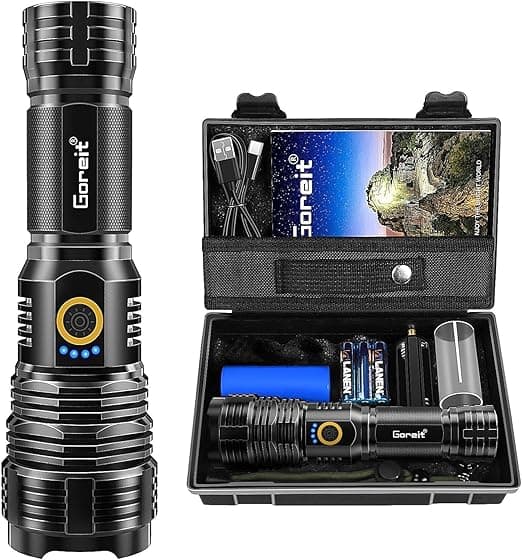 Lanterna Goreit G1915 Recarregável: 10.000 lúmens por R$112,80