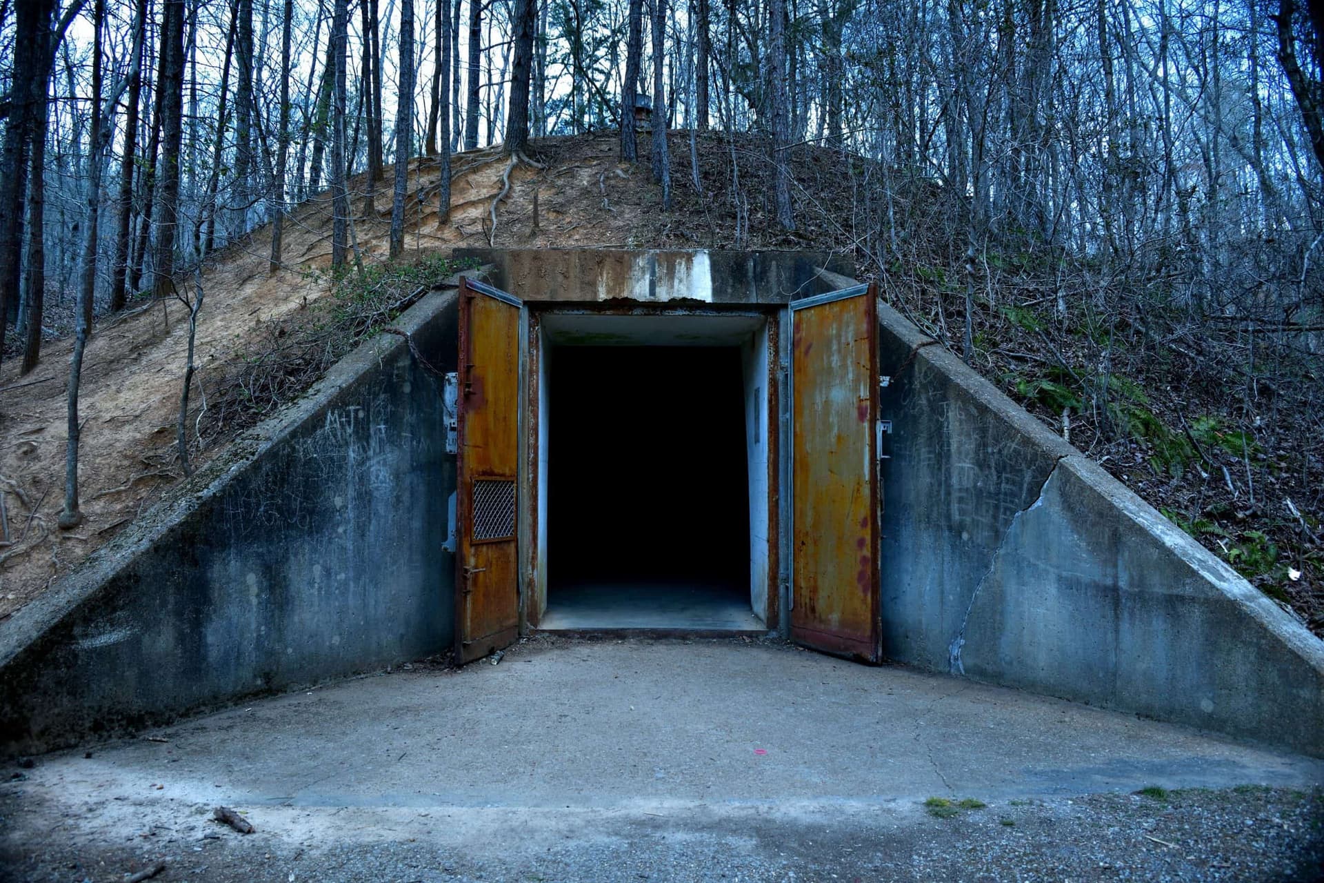 Série retrata uma cidade vivendo em bunker — seria viável?