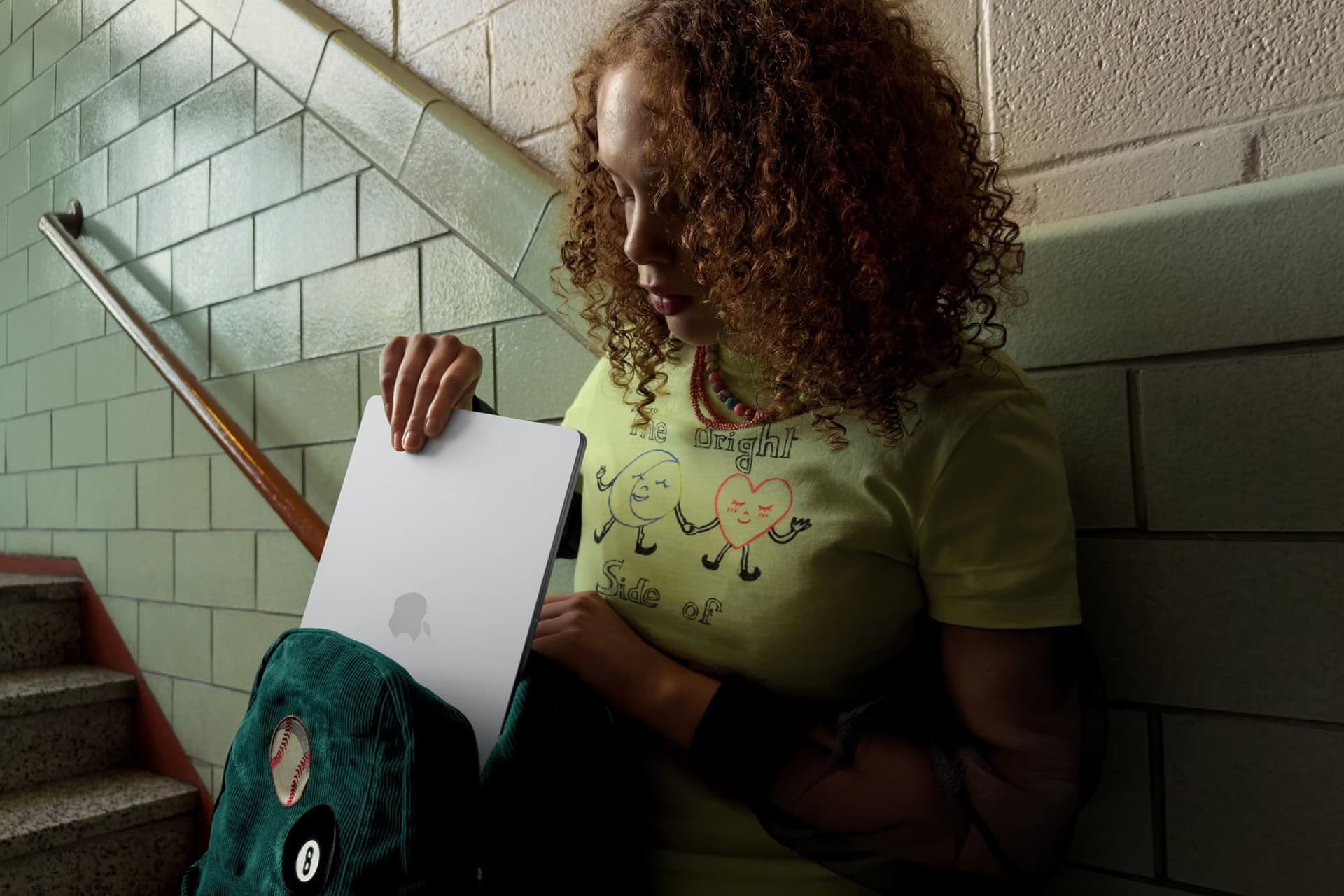 Apple apresenta MacBook Air e Pro com chips M5