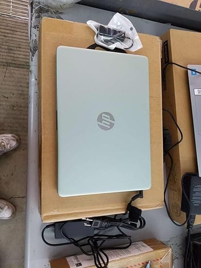 HP Laptop Student 2025: Intel N150, 16GB RAM, 128GB—R$3.658,54 Amazon