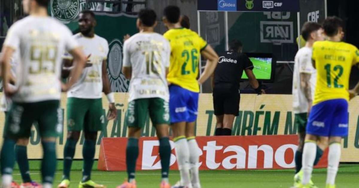 Comentarista da Globo critica arbitragem de Felipe Fernandes de Lima